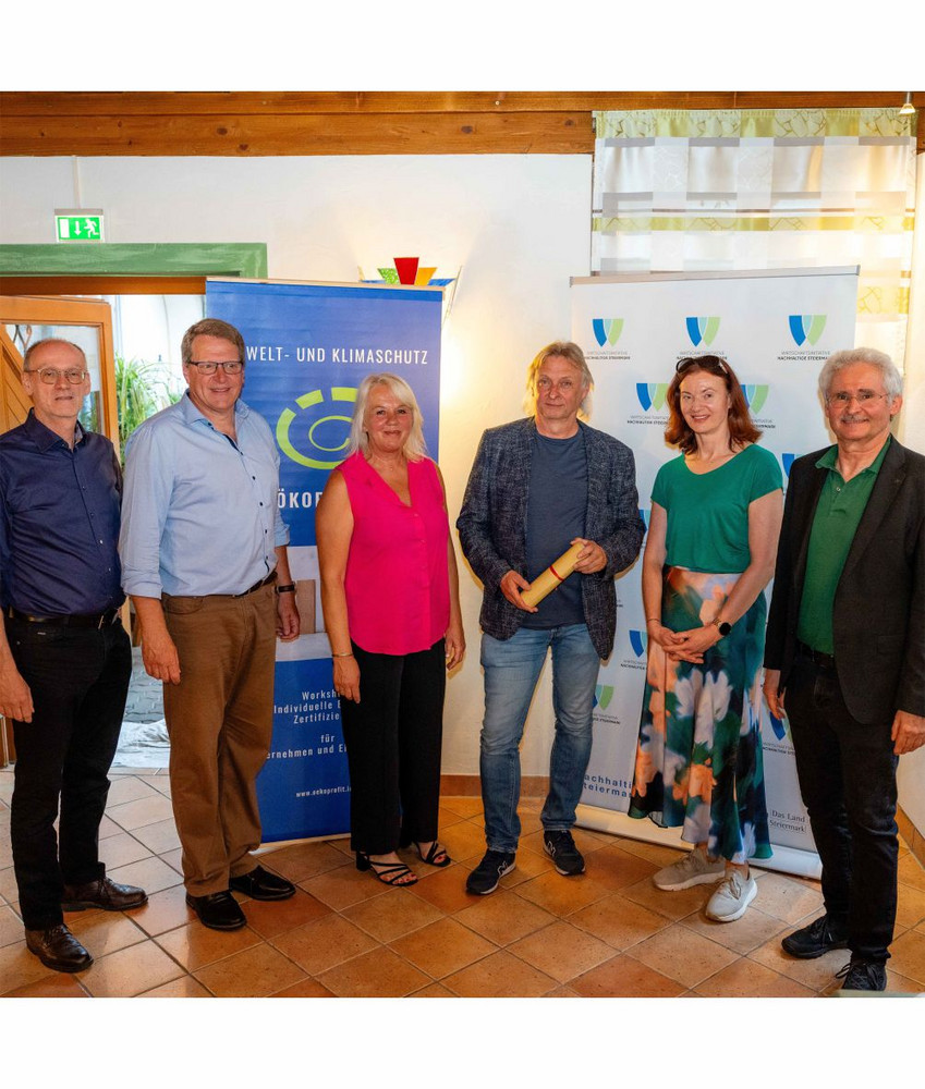 6 Personen bei der ÖKOPROFIT Auszeichnung